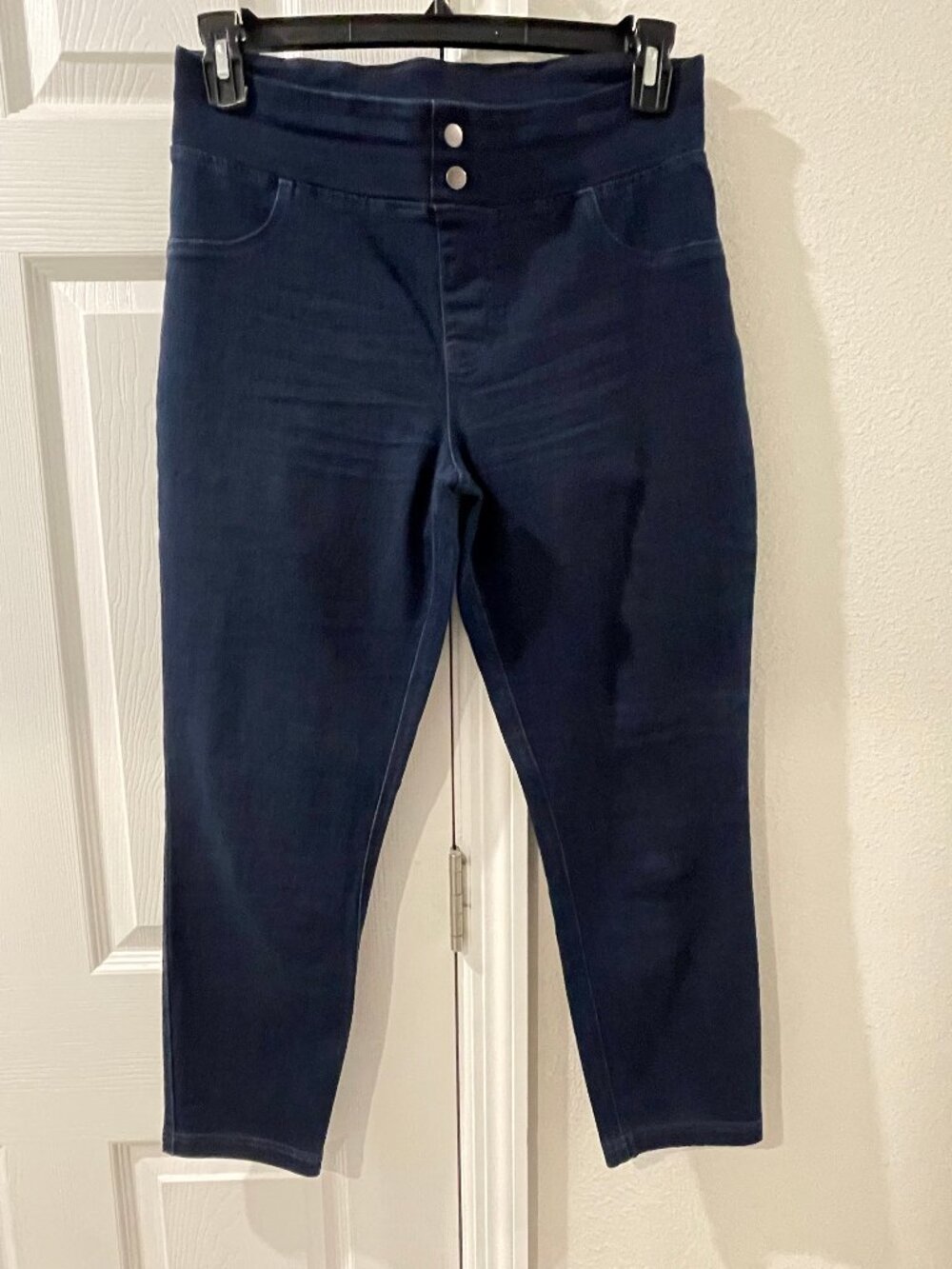 HUE Capri Denim Jeggings